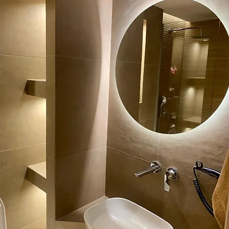 Apart Otel Socrates And 4*
