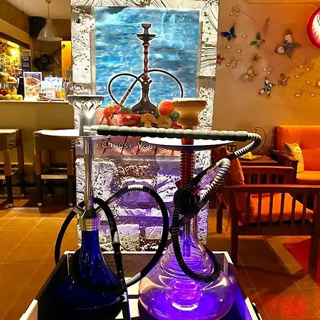 Socrates And Тигаки