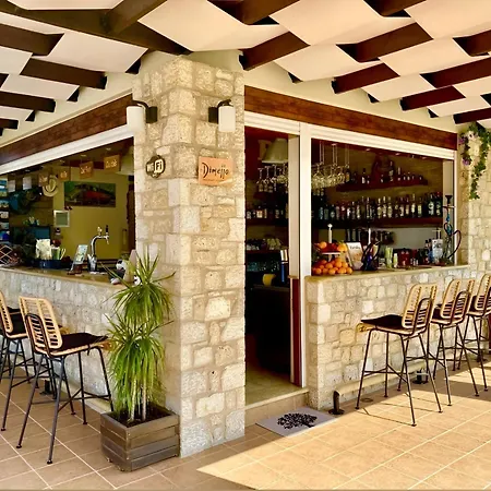 Socrates And 4* Tigaki