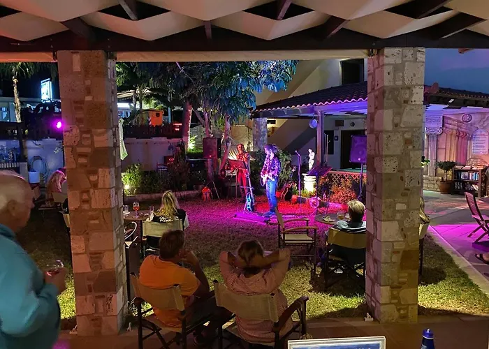 Hotel de apartamente Socrates And 4*