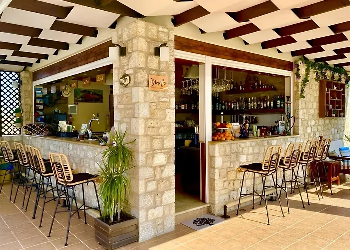 Socrates And 4* Tigaki