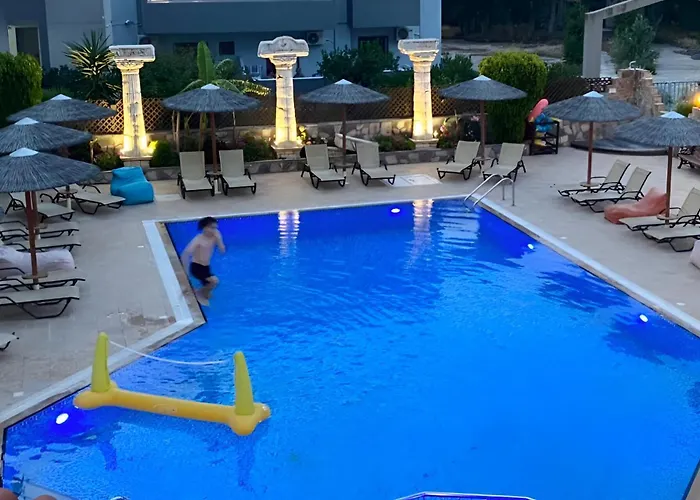 Hotel de apartamente Socrates And