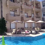 Socrates And Aparthotel