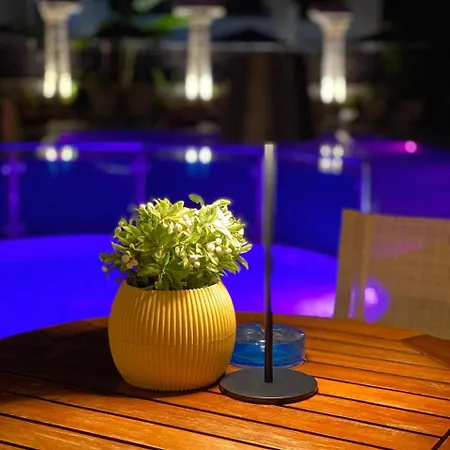 Socrates And 4* Tigaki