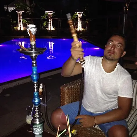 Socrates And Apartmanhotel