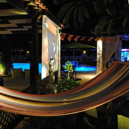 Aparthotel Socrates And Tigaki