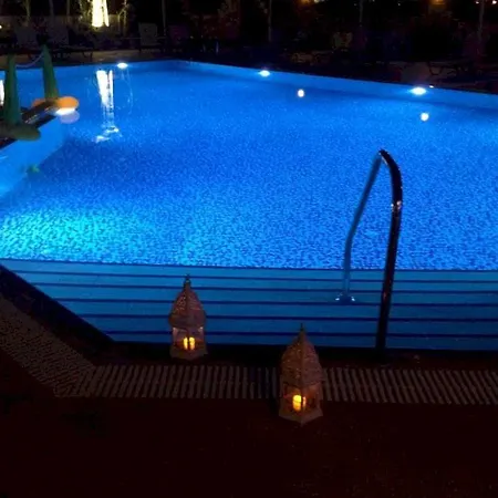 Socrates And 4* Tigaki