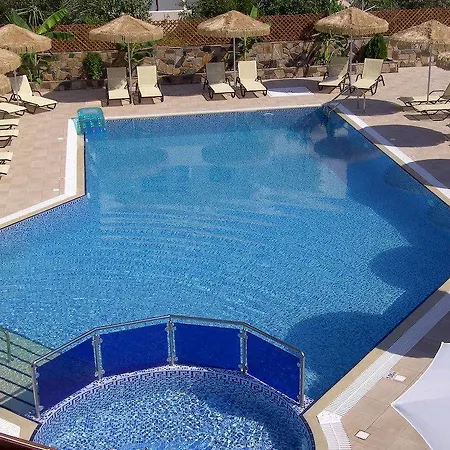 Aparthotel Socrates And