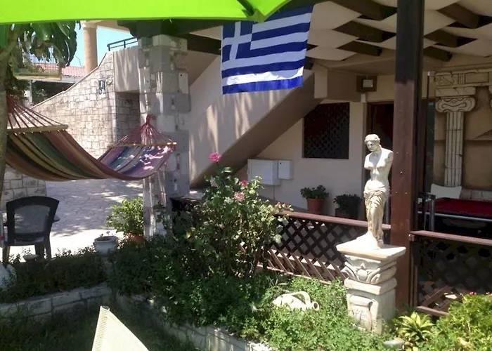 Socrates And Apart-hotel 4*