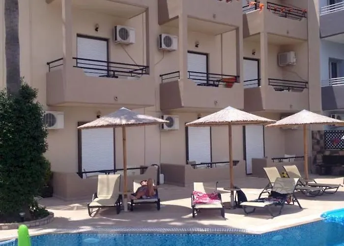 Socrates And Apart-hotel