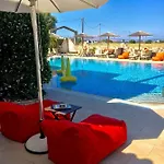 公寓式酒店 Socrates And 4*