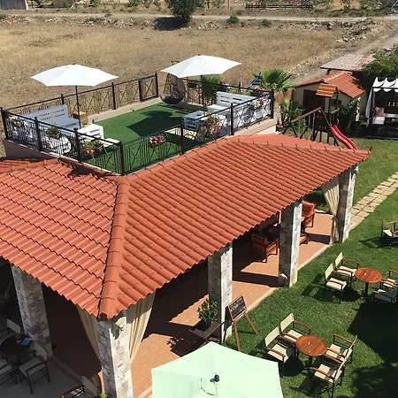 Socrates And Hotel de apartamente Tigaki