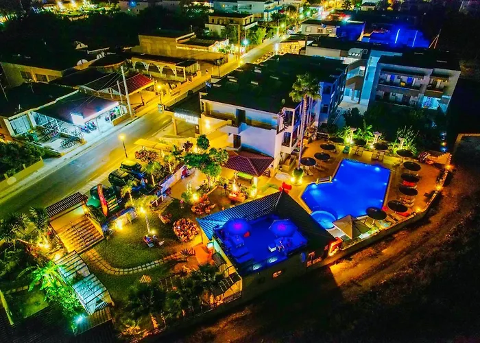 Socrates And 4* Tigaki